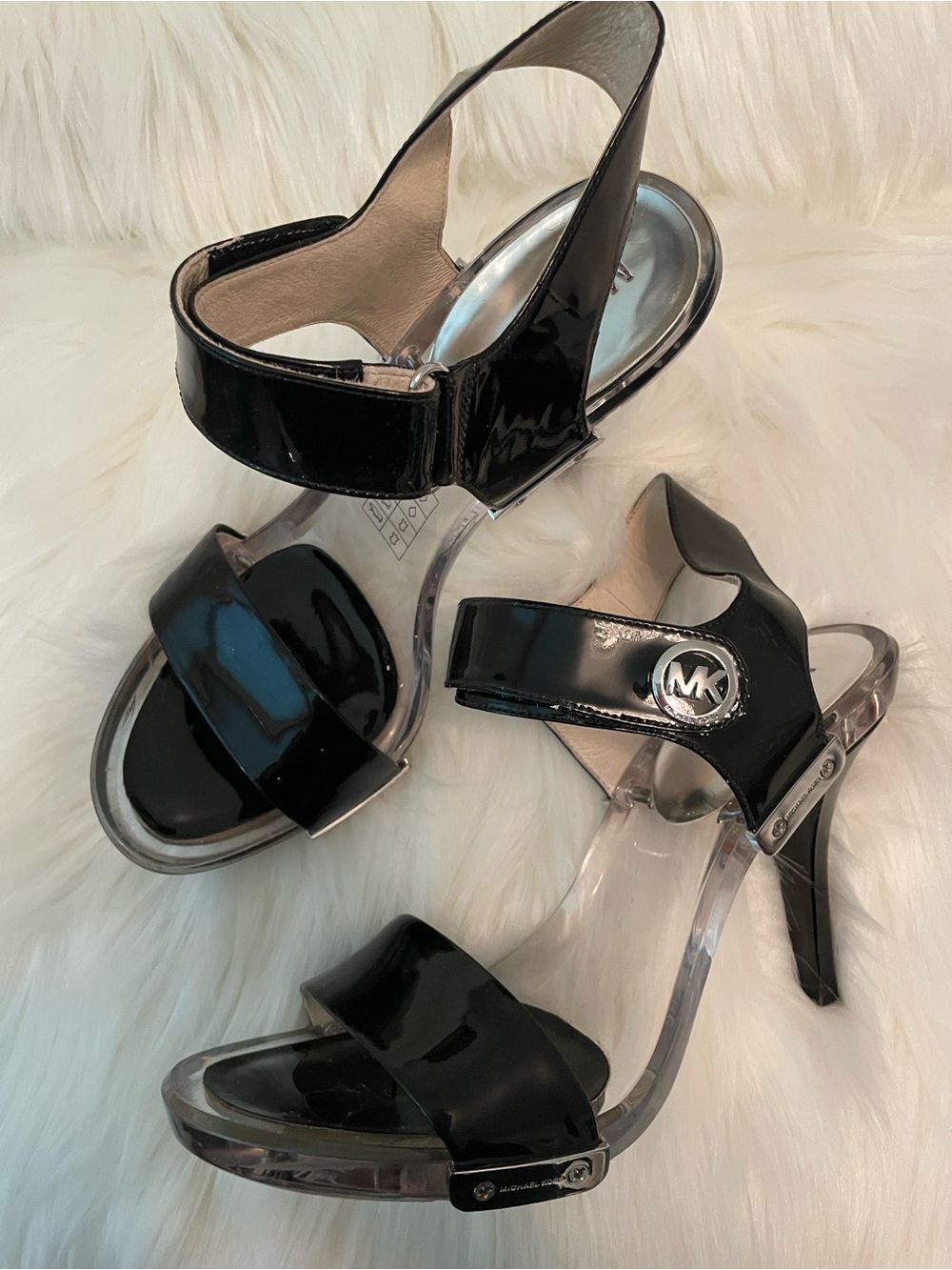 Michael Kors - Lani Black Patent Leather Heeled Sandals with Clear Footbed -Sz8